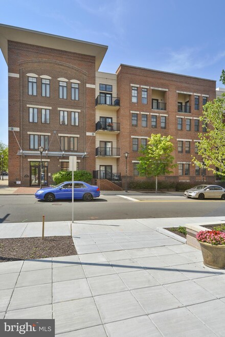 181 E Reed Ave Unit 301, Alexandria, VA 22305