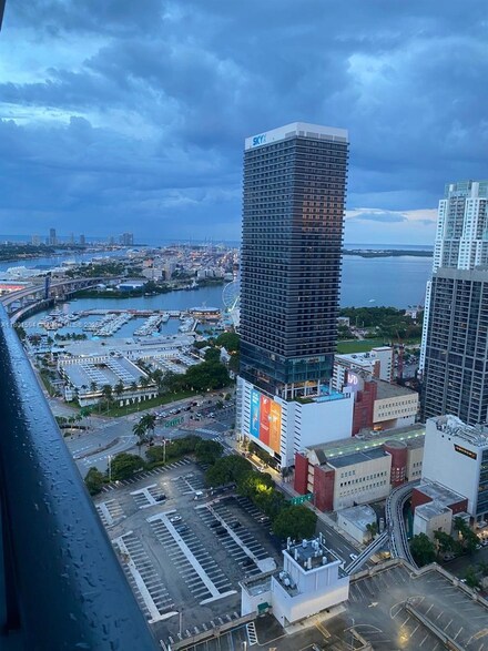 159 NE 6th St Unit 3507, Miami, FL 33132