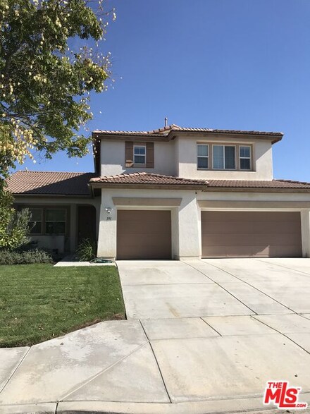 391 Hazeldell Ave, San Jacinto, CA 92582