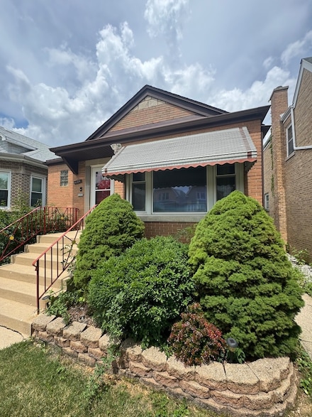 6104 W School St, Chicago, IL 60634