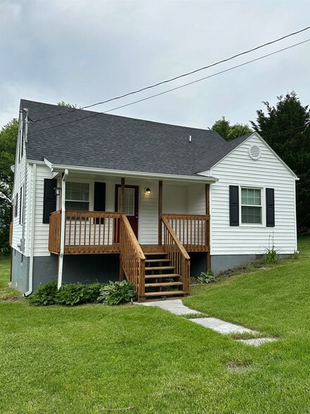 414 Fleeman St, Pearisburg, VA 24134
