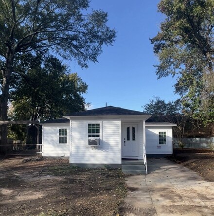 3003 Anthony Dr, Texarkana, TX 75503