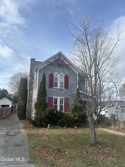 334 Main St, Corinth, NY 12822