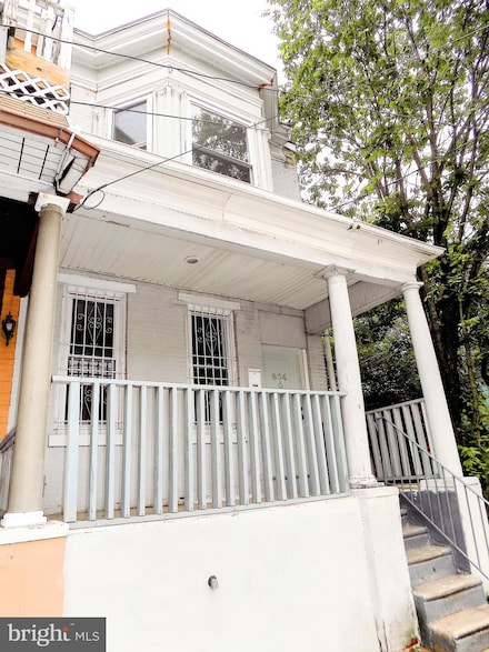 804 N Front St, Camden, NJ 08102