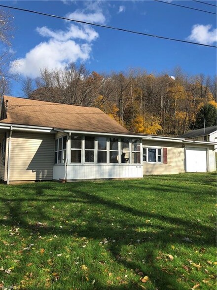 4507 Walnut St, Dennison, OH 44621