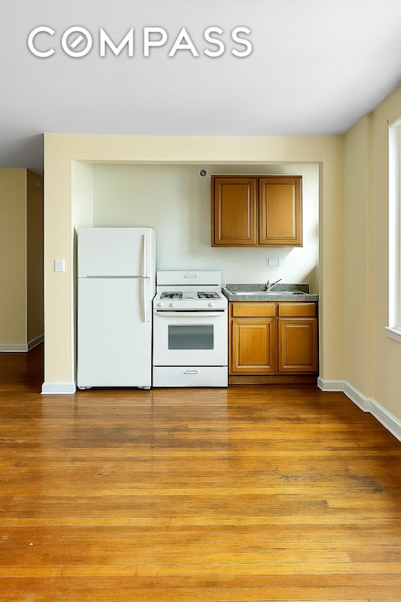 1466 E Gun Hill Rd Unit 2C, Pelham Gardens, NY 10469