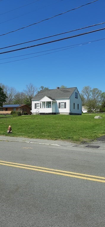 3527 Riverside Ave, Somerset, MA 02726