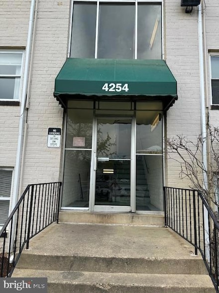 4254 Buckman Rd Unit 3, Alexandria, VA 22309