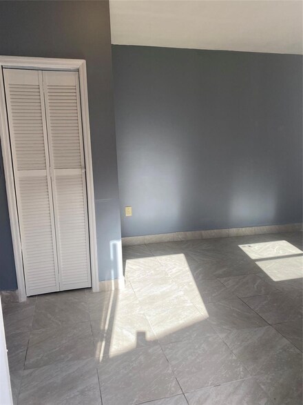 7753 Alhambra Blvd, Miramar, FL 33023