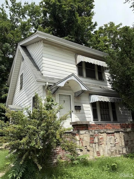 2017 M St, Bedford, IN 47421