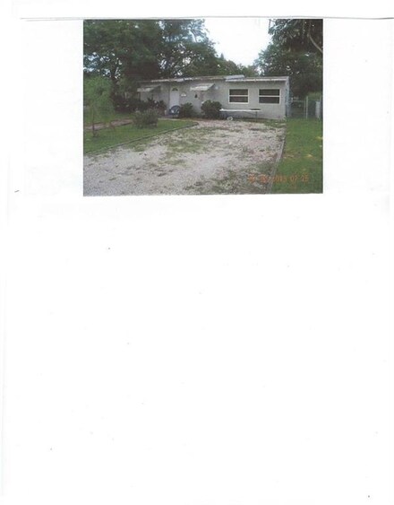 306 NE 8th St, Pompano Beach, FL 33060