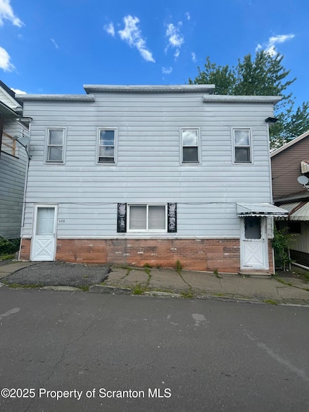 226 Union St Unit right, Taylor, PA 18517