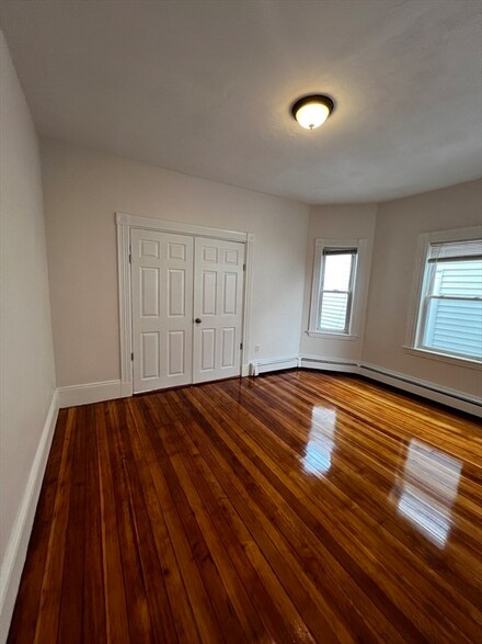 43 Louis St Unit 3, Chelsea, MA 02150