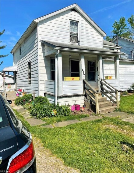 422 S Meridian St, Ravenna, OH 44266