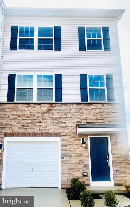 8332 Alexander Ct, Breinigsville, PA 18031