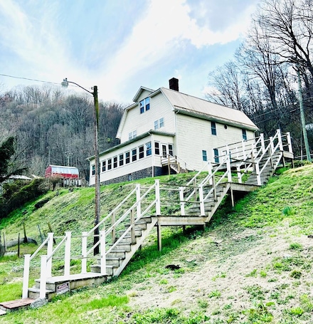 34811 Coal Heritage Rd, Kyle, WV 24855