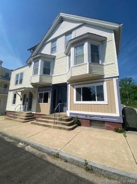 22-26 Hunters Ave, Norwich, CT 06380