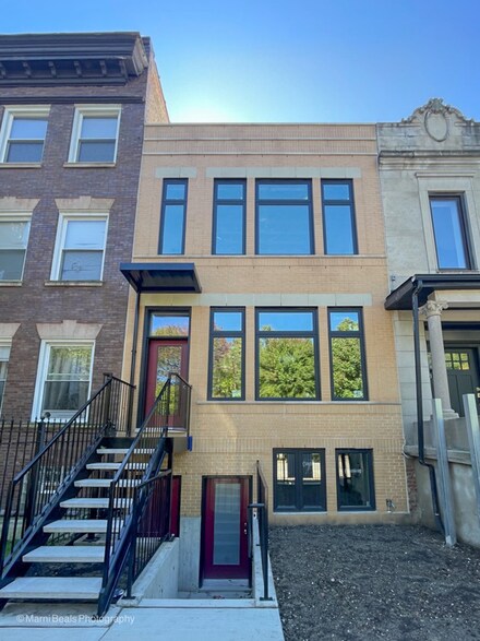 507 E 60th St, Chicago, IL 60637