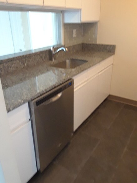 750 Davol St Unit 120, Fall River, MA 02720