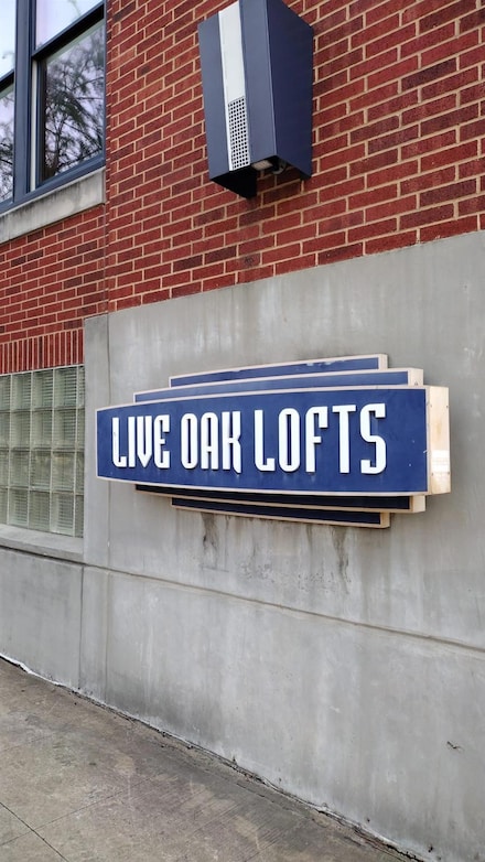 2502 Live Oak St Unit 110, Dallas, TX 75204