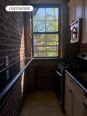 247 W 10th St Unit 4E, New York, NY 10014