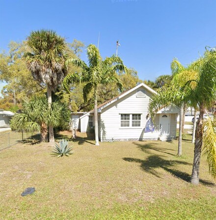 744 Myrtle Ave, Venice, FL 34285