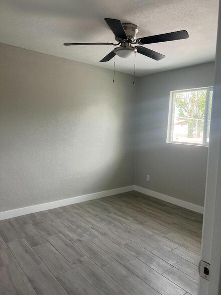 2716 Hawick Rd, El Paso, TX 79925