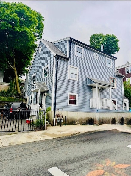 141 Marlborough St, Chelsea, MA 02150