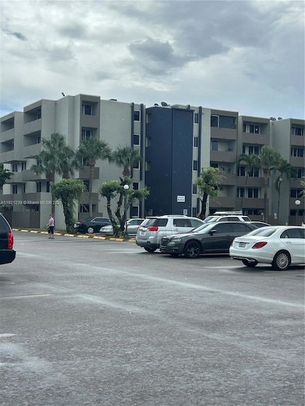 10090 NW 80th Ct Unit 1411, Hialeah Gardens, FL 33016