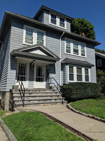 83 Greaton Rd Unit 2, West Roxbury, MA 02132