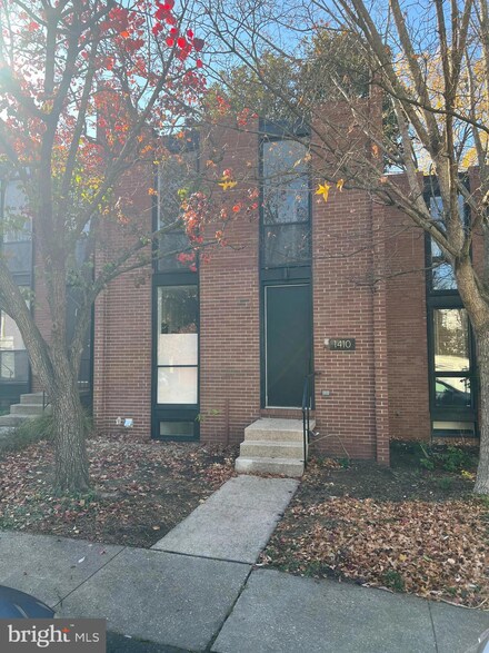 1410 Mason St, Baltimore, MD 21217