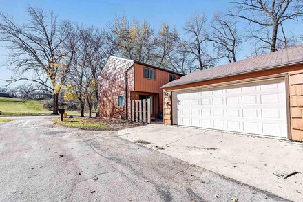 Green Bay WI Condos for Sale - Homes.com