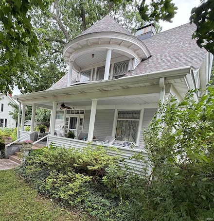 217 S 9th St, Vincennes, IN 47591
