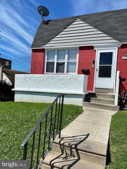1412 Simpson St, Marcus Hook, PA 19061