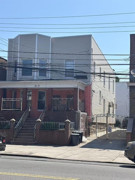 3517 108th St, Corona, NY 11368