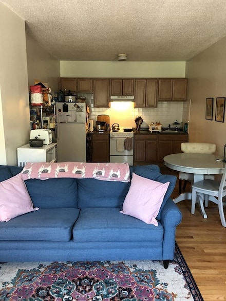 1880 Commonwealth Ave Unit 8, Brighton, MA 02135