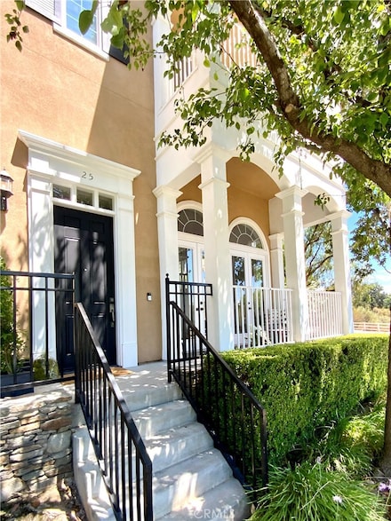 24024 Bridgeport Ln Unit 25, Valencia, CA 91355