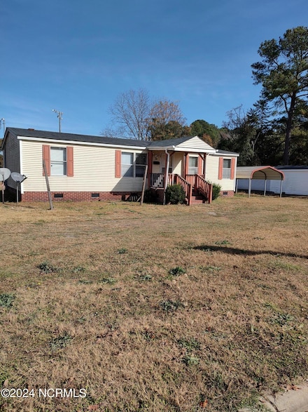 310 W Queen St, La Grange, NC 28551