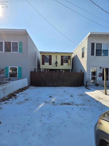 8288 Gravel Bar Rd, Lakeside Marblehead, OH 43440