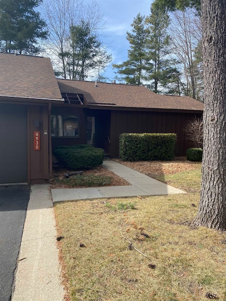 4930 Grandview Cir, Midland, MI 48640