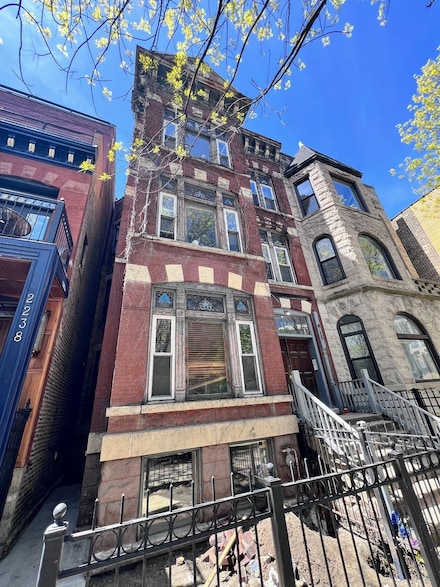 2240 N Halsted St Unit 1, Chicago, IL 60614