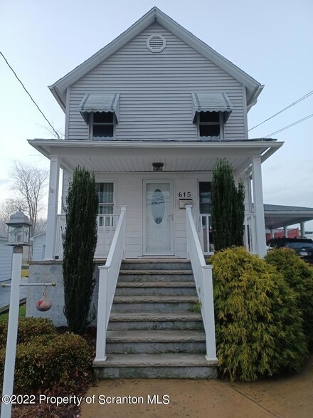 615 Main St, Avoca, PA 18641