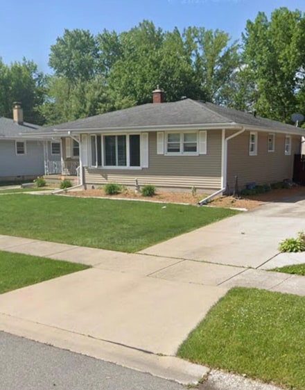 18 Timrick Dr, Munster, IN 46321