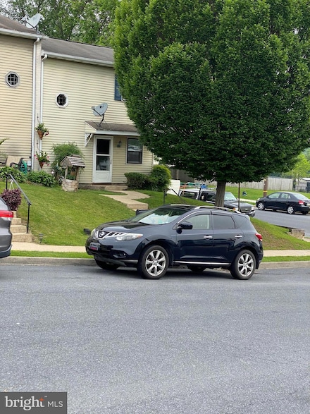 863 Lucilla Ct, Lancaster, PA 17603