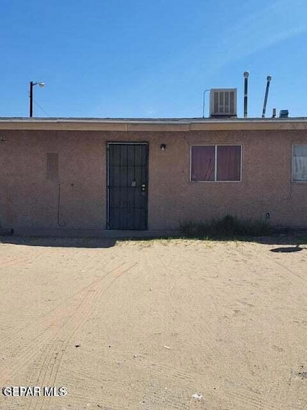 623 NE Davis St Unit 8, Fabens, TX 79838