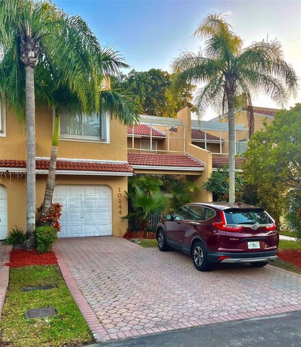 10244 NW 51st Terrace, Doral, FL 33178