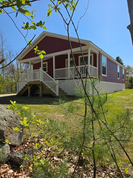 19 Old Buck Street Extension, Pembroke, NH 03275