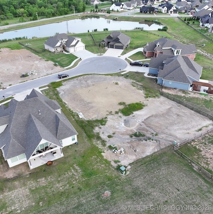 19060 E Orchard Cir, Catoosa, OK 74015