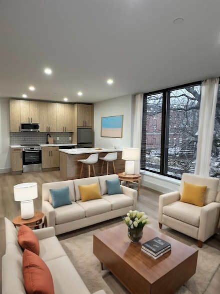 215 Main St Unit 203, Brattleboro, VT 05301