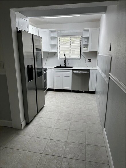 1005 S Flagler Ave Unit 812, Pompano Beach, FL 33060
